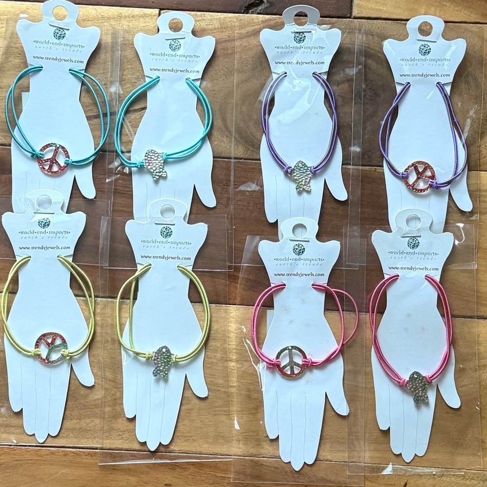 8pc Colorful Peace Sign & Fishy Bracelets Set